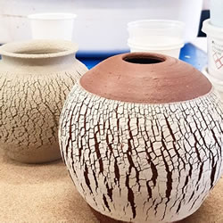 Monographic ceramics courses